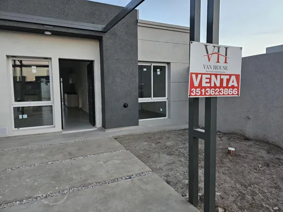 Duplex  En Venta Docta 2 Dormis Pb, 2 Baños , Estrenar Usd 106.000, Posesión Diciembre 2025