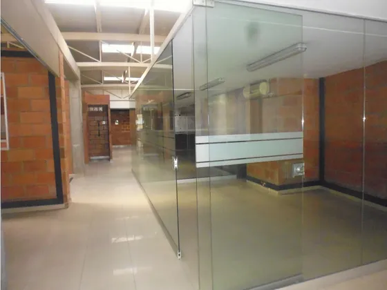 Oficina En Arriendo, Sector San Benito Medellín