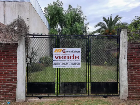 Benavidez, Casa Con Parque, Pileta, Quiucho