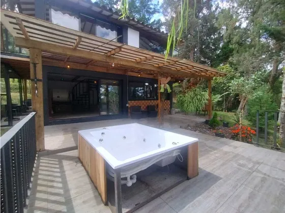 Casa En Arriendo En Rionegro Cerca Al Aeropuerto Jmc
