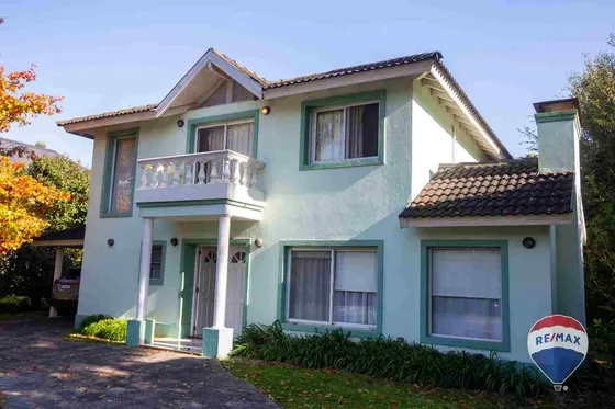 Casa 4 Amb Venta Barrio  Privado El Ombu 