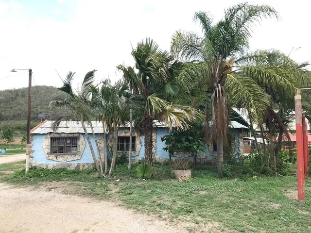 Raiza Suárez Vende Hermosa Granja Turística Ubicada En La Ensenada 2 3 3 3 2 4 8 Con 2 Casas, Licencia De Licores, Piscina, Cancha De Bolas, Salón De Fiesta, 2 Restaurantes, Caney, Luz Trifásica 220 