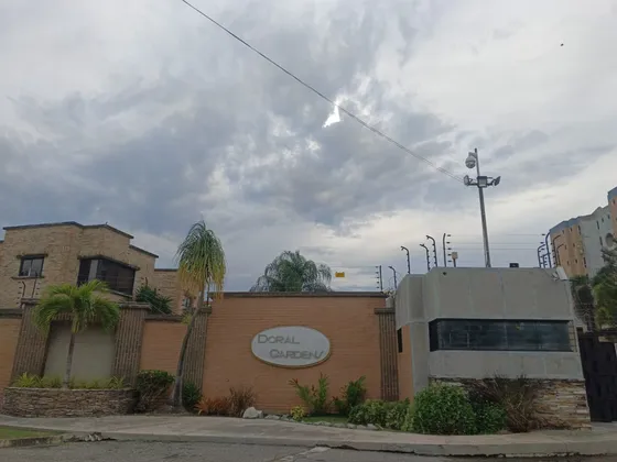 Quinta En Doral Garden Urb. Mañongo C/s