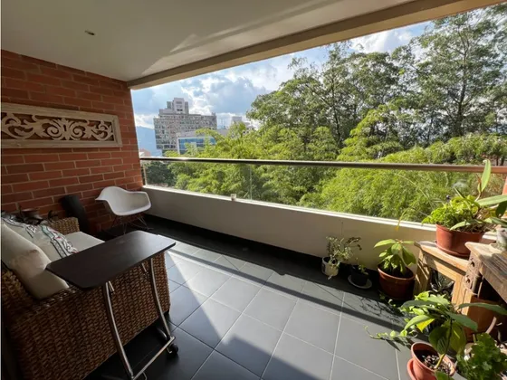Venta Apartamento Santa Fé Medellín 178 Mts2 Calle Cerrada