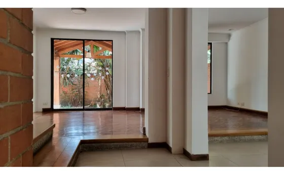 Casa Unifamiliar En Venta En El Poblado Medellín