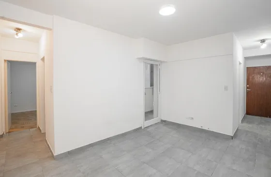 Alquiler  2 Ambientes En Villa Crespo . Excelente Ubicación 