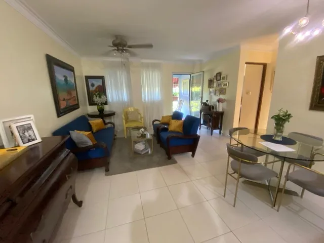 Gazcue - Apto. En Venta Óptimas Condiciones No Airbnb Balcón Piso 3 2 Bahs. Incluye 2 A/a 3 Abanicos De Techo Estufa, Horno, Lavavajilla Empotrado 1 Parqueo Gas Común Con Medidor