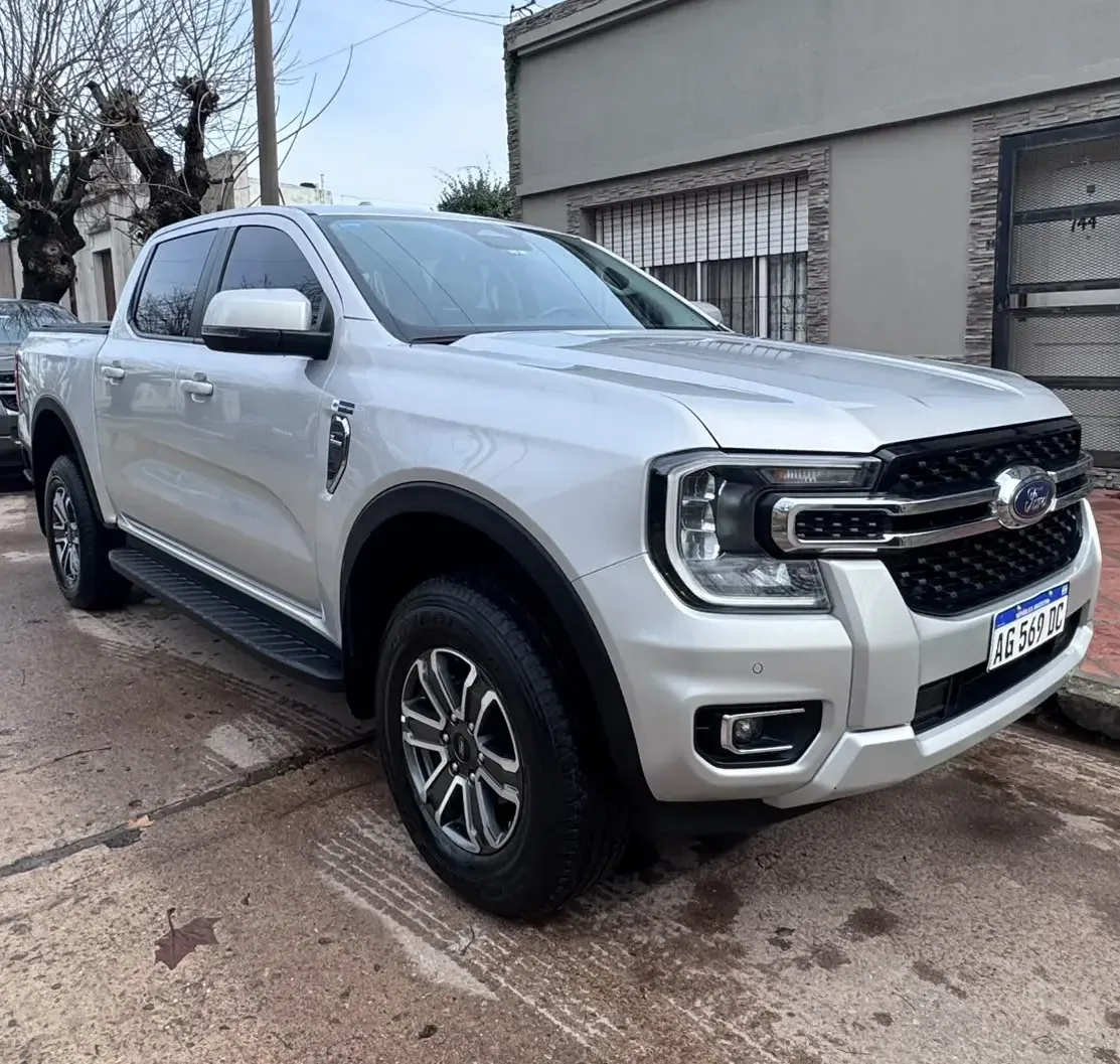 Ford Ranger 2.0 CD 4x2 XLT AT 210 HP