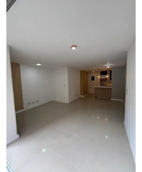 Apartamento Piso 5  Unidad Completa-cumbres- Envigado