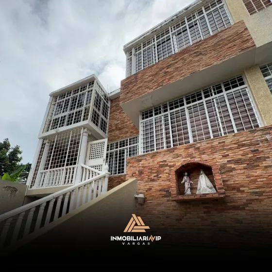 Ref  010 - 791  Grupo Inmobiliaria Vip Te Ofrece Acogedora Quinta En Venta Ubicado En Palmar Este  Estado La Guaira