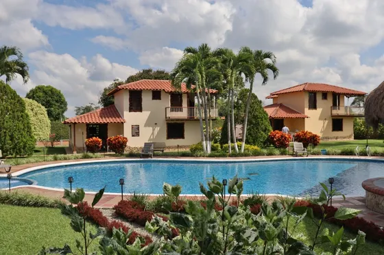 Se Arriendan Cabañas Turísticas En Pueblo Tapao Quindío.