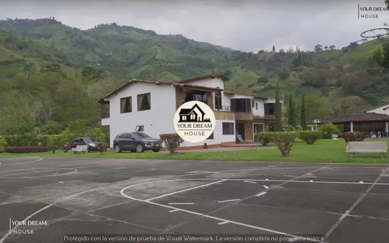 Finca En Girardota Con Preciosa Tierra, Lote Plano, A Borde De La Autopista 