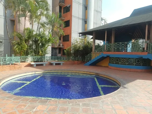 Se Vende Penthouse Duplex En La Granja, Res Guaparo Norte Ata-1638