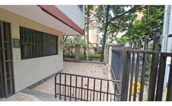 Venta Espectacular Casa En Laureles, Medellin