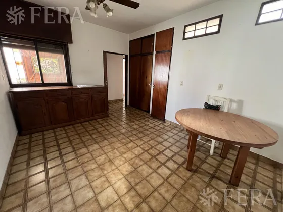 Venta De Ph 3 Ambientes Con Patio En Wilde