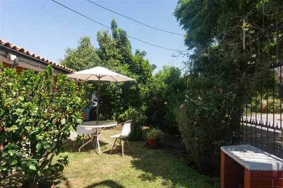 Casa En Venta De 3 Dorm. En Ñuñoa