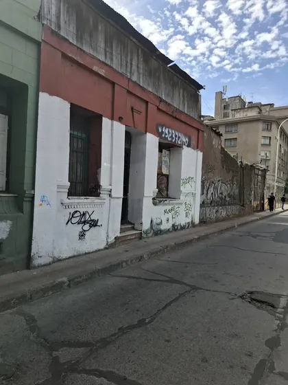 Para Remodelar, Excelente Ubicación A Pasos De Paseo Bulnes