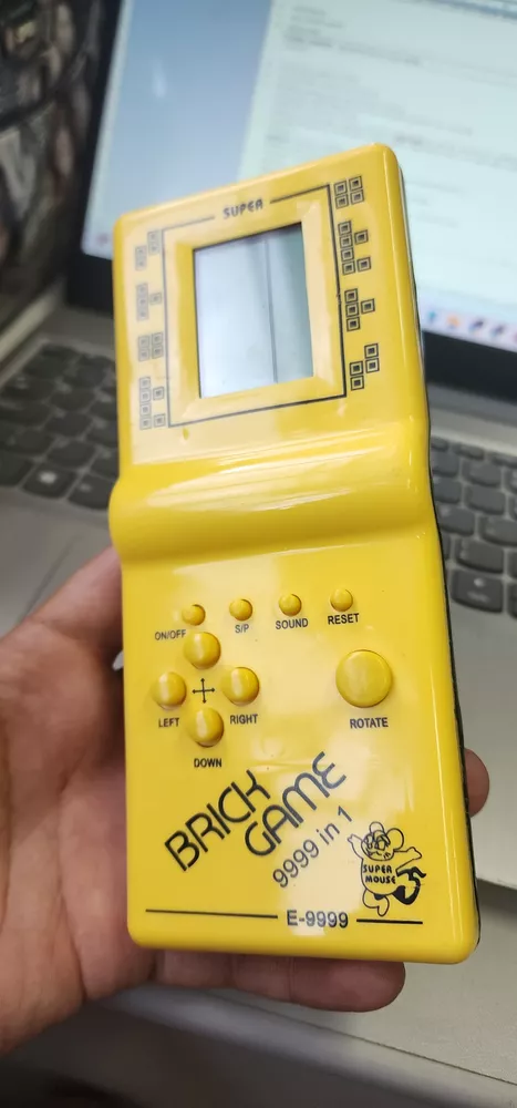 Super Mini Game Jogo 9999 em 1 Portátil A Pilha Estilo Retrô Anos 80  Nostálgico Cor Preto, Amarelo, Azul, Verde, Vermelho E Rosa Com Tetris,  Frogger