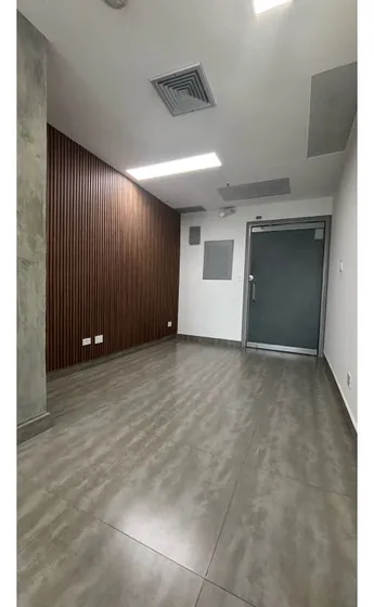 Alquilo Oficina 103m2 Las Mercedes 9017