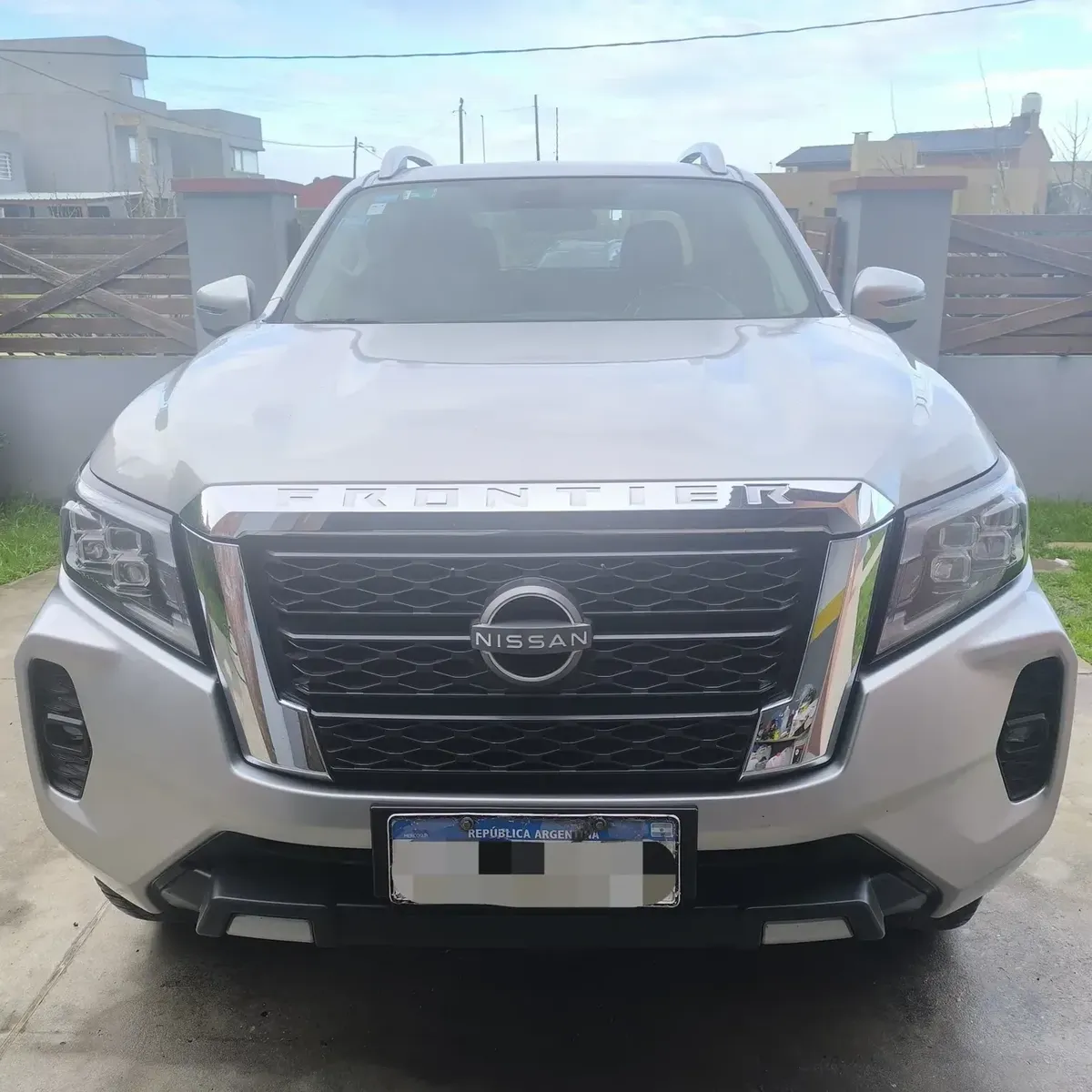 Nissan Frontier Nissan Frontier 2023 XE 2.3 Bi-turbo 4x4 Manual Transmission 6-Speed Full Options
