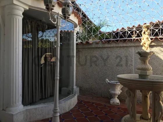 Casa En La Urbanización Playa El Angel, Cerca De Farmatodo