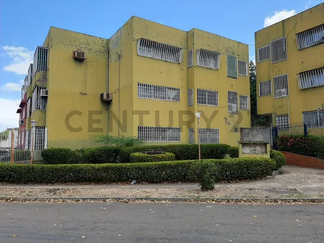 En Venta Apartamento En Planta Baja En La Floresta