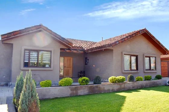 Hacienda Lonquen / Maipu