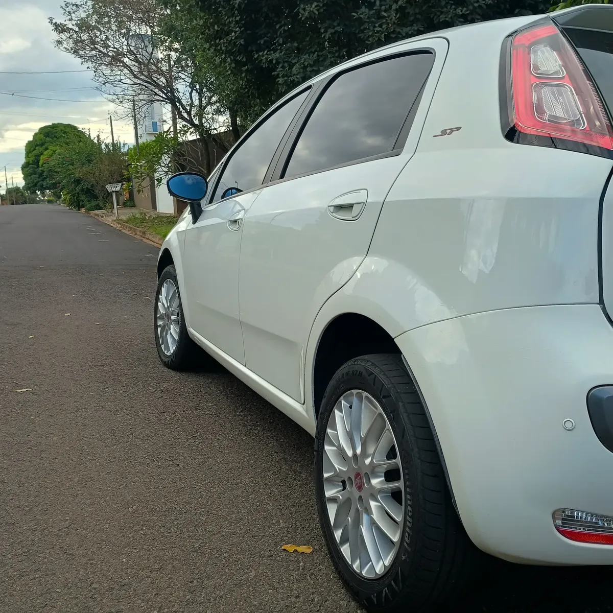 Fiat Punto 2014 1.6 16v Essence Sp Flex 5p — foto 4