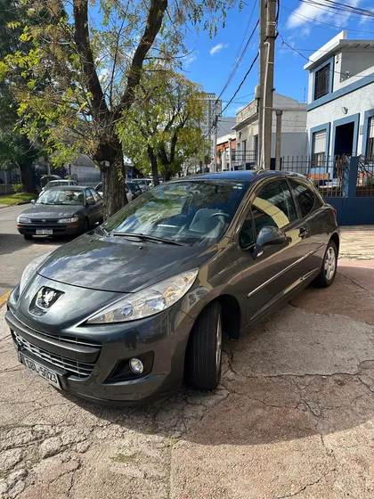 Peugeot 207 1.4 Active 75cv