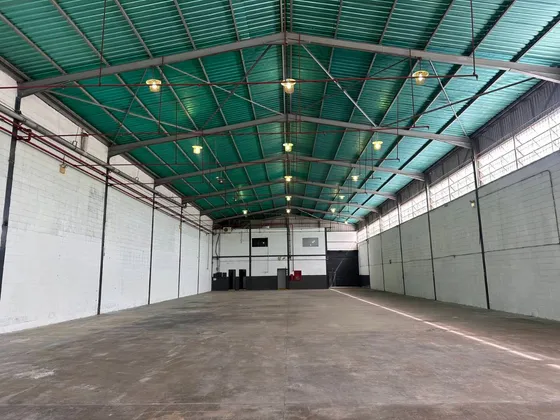 Aq Alquiler Galpon Comercial Zona Industrial Castillito. 286460