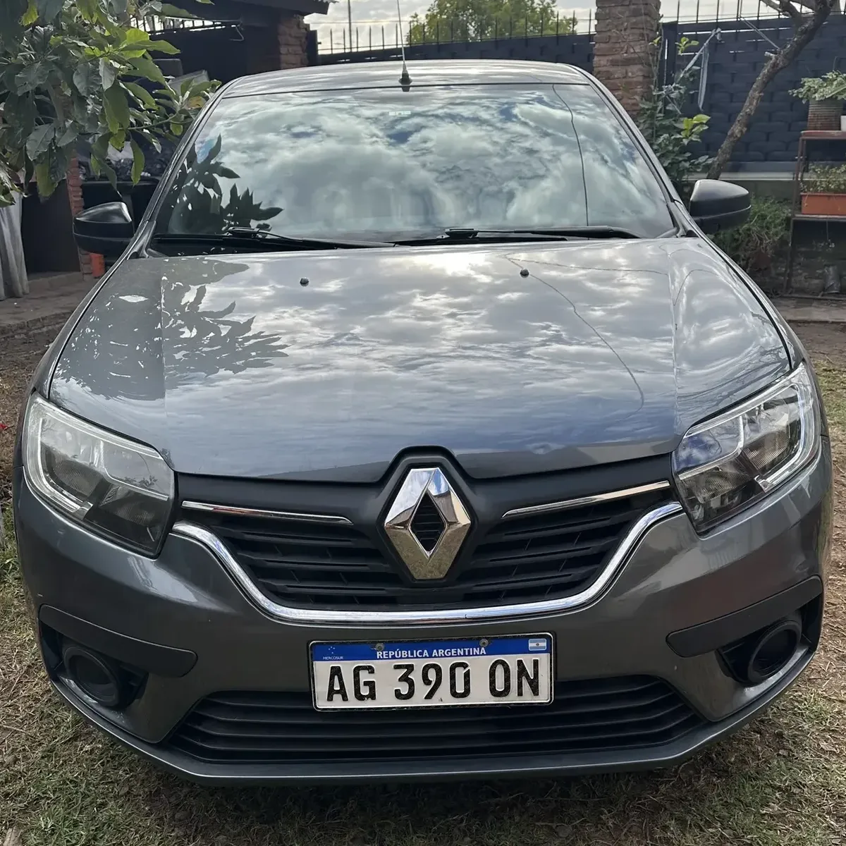 Renault Logan 1.6 16v Intense