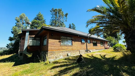 Dos Hectáreas De Terreno Urbano Con Casa Amplia