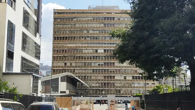 Precio Oportunidad Oficina En Venta - En Conocido Centro Profesional Del Recreo (sabana Grande/plaza Venezuela) - Entrando Por El Arabito Desde La Av Casanova, Para Remodelar A Su Gusto