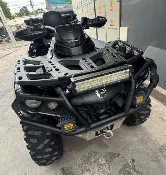 Can-am 1000 R