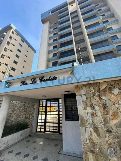 Apartamento En Venta En Lecheria, Av Bolivar, Edificio La Corbeta