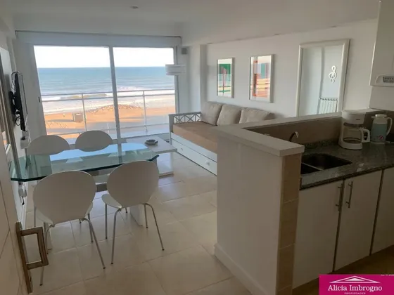  2 Ambientes Con Vista Franca Al Mar Y Cochera