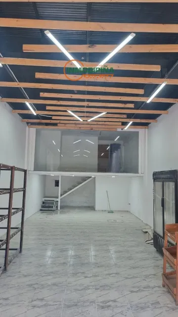 Inmobipiña Alquila Y Vende Local Comercial En Avenida Guarapiche, Unare 1, Puerto Ordaz, Estado Bolivar - Gl