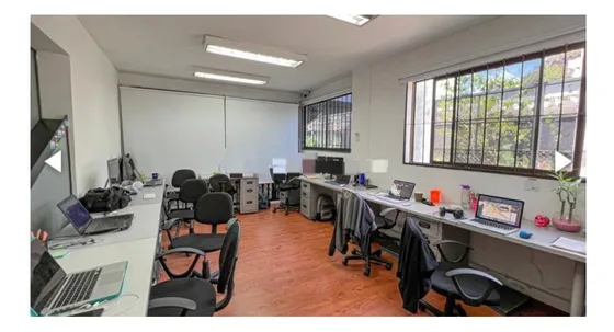 Casa En Arriendo Para Uso Mixto  Transversal Inferior