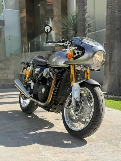 Triump Thruxton 2018 En Excelentes Condiciones Generales