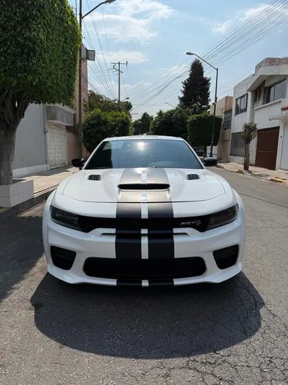 Dodge Charger 6.2 Supercharged