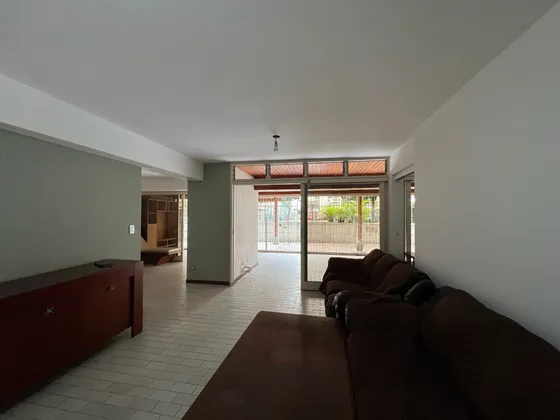 En Venta Planta Baja Con Terraza En La Urb. Santa Fe Fe Norte, Calle Cerrada. (calle Vip De Santa Fe Norte)