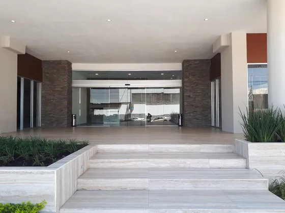 Local En Renta En Privadas Del Pedregal, San Luis Potosí Slp