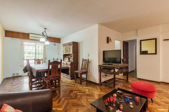 Departamento Venta Barrio Centro 4 Dormitorios Balcón Patio Cochera