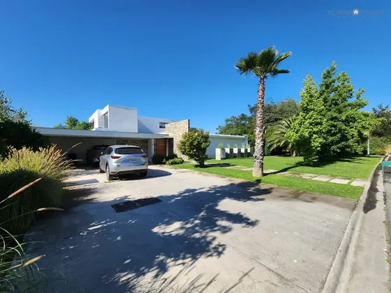 Casa En Venta Club De Golf Los Lirios De 7 Dorm, Requínoa