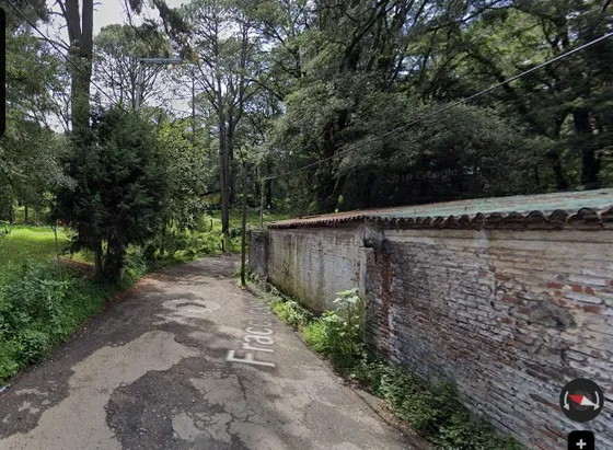 Casa Ubicada En Pueblo 3 Marías, Huitzialac Morelos, Con 4 Recamaras Y 870m2, A Unos Minutos De Parque Los Columpios.