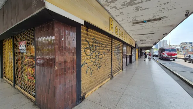 Alquiler De Local A Pie De Calle Av Bolivar Rp