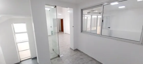 Se Venden Oficinas O Privados En Galería San Martín Sobre Peatonal En El Centro De Córdoba