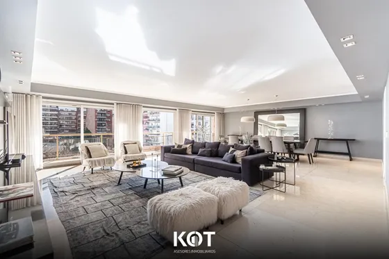 5 Ambientes Con Dependencia Y Cochera Doble. En Venta!