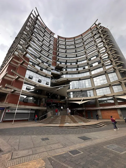Boulevard Sabana Grande Cc Manuelita Sáenz Local En Alquiler