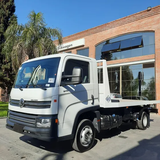 Volkswagen  - Delivery 9.180 Con Plataforma De Auxilio